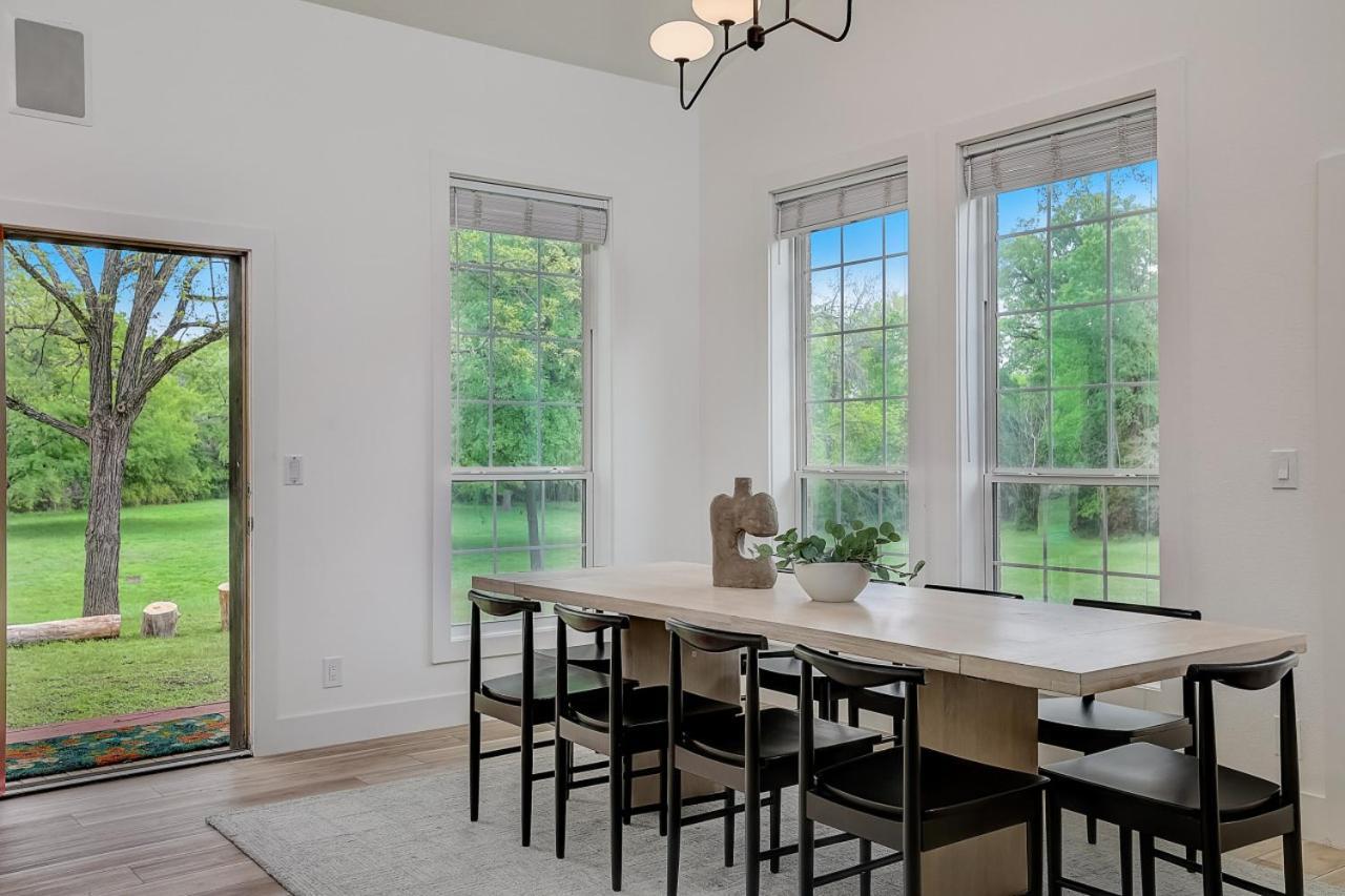 Dunlap Oasis Spacious 5Br 12Mi To Dt Austin Ngoại thất bức ảnh