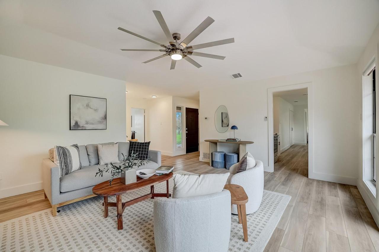 Dunlap Oasis Spacious 5Br 12Mi To Dt Austin Ngoại thất bức ảnh